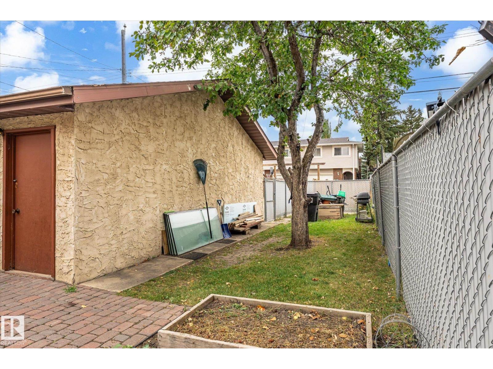 10242 161 St Nw Property Photo 50