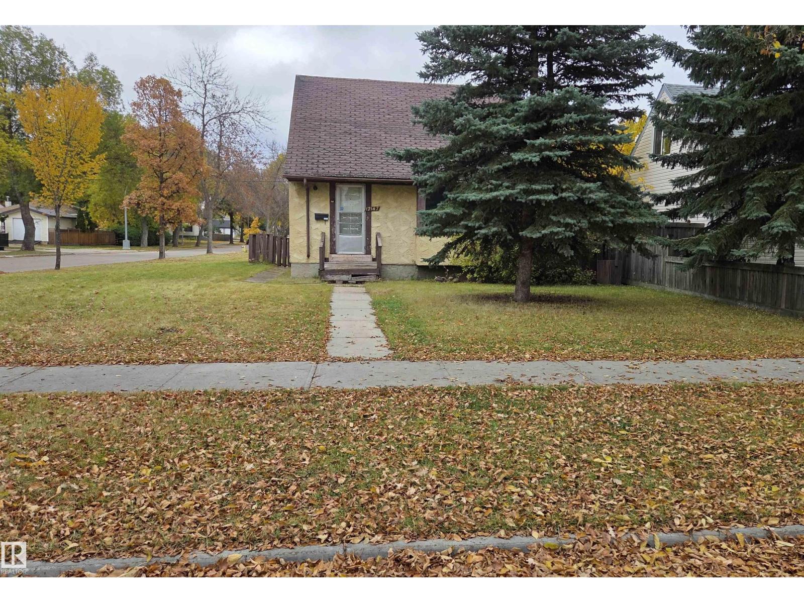 12147 126 St Nw Property Photo 2
