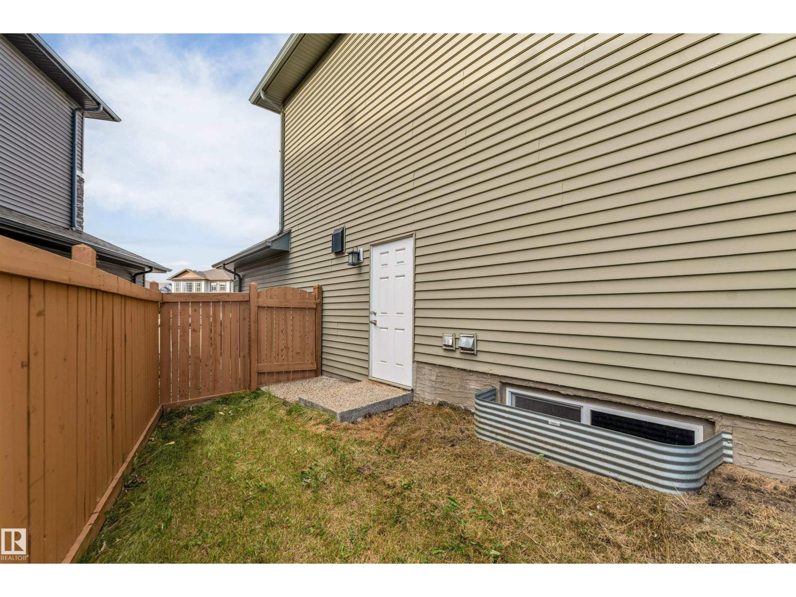 707 40 Av Nw Property Photo 9