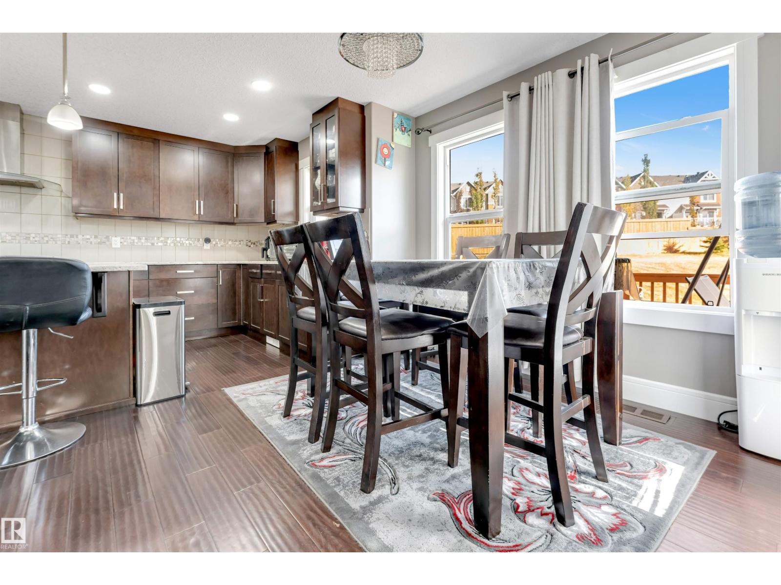 707 40 Av Nw Property Photo 24