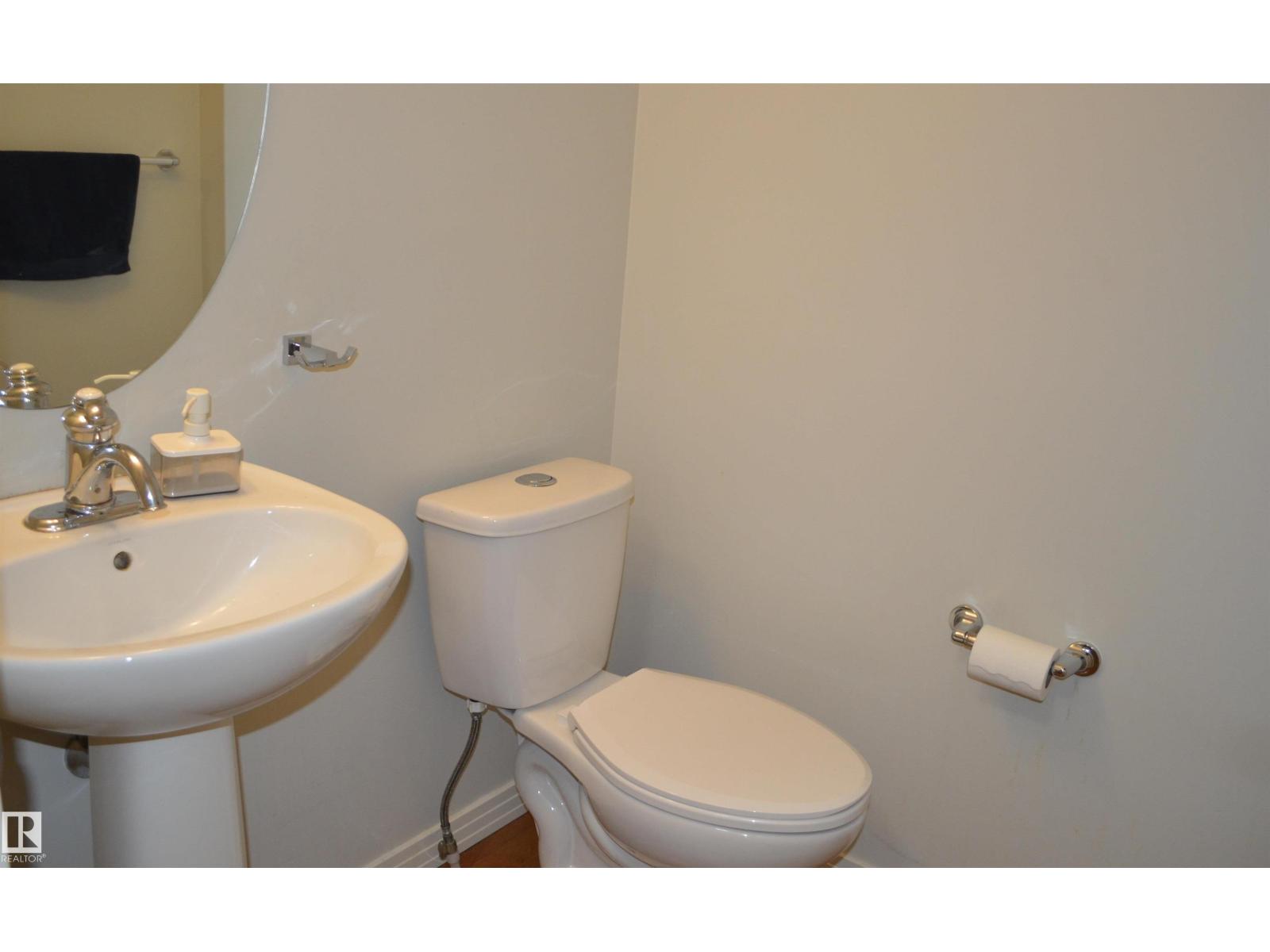 20032 46 Av Nw Property Photo 11