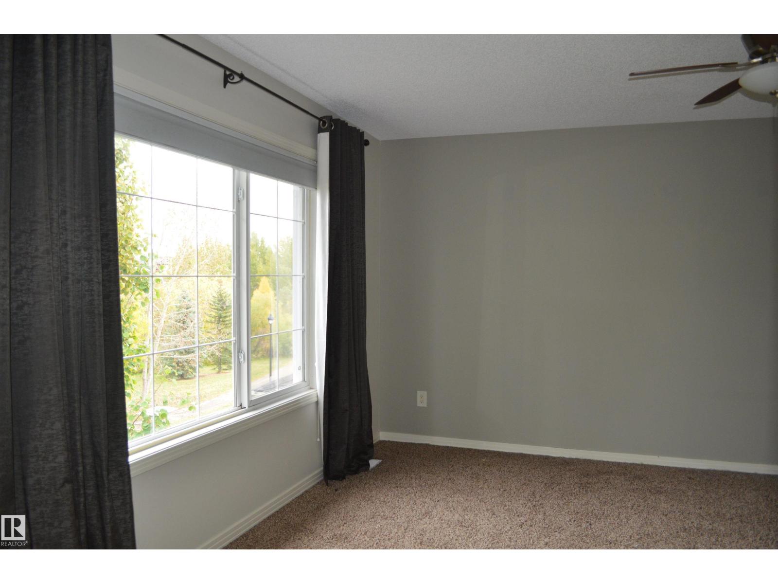 20032 46 Av Nw Property Photo 20