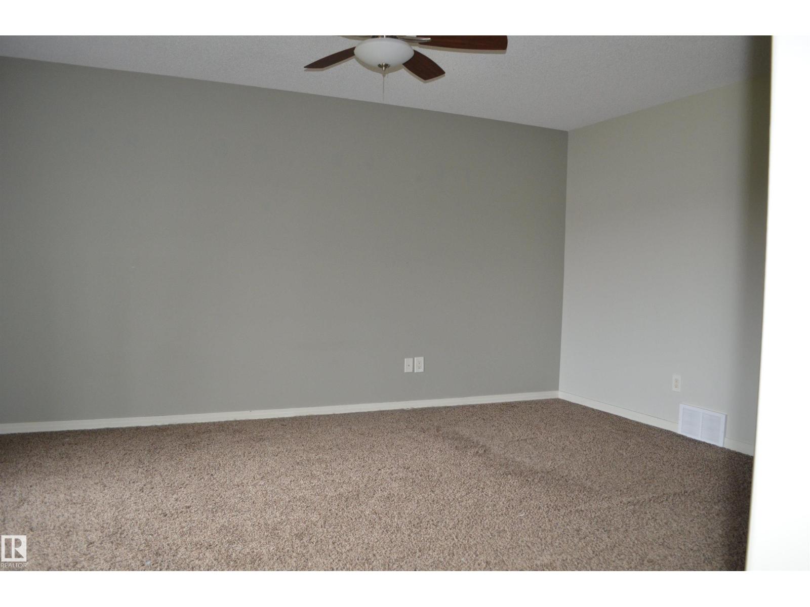 20032 46 Av Nw Property Photo 21