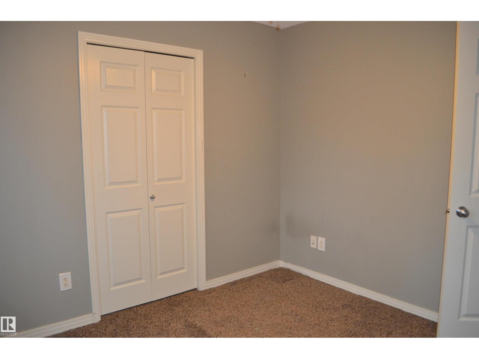 20032 46 Av Nw Property Photo 26