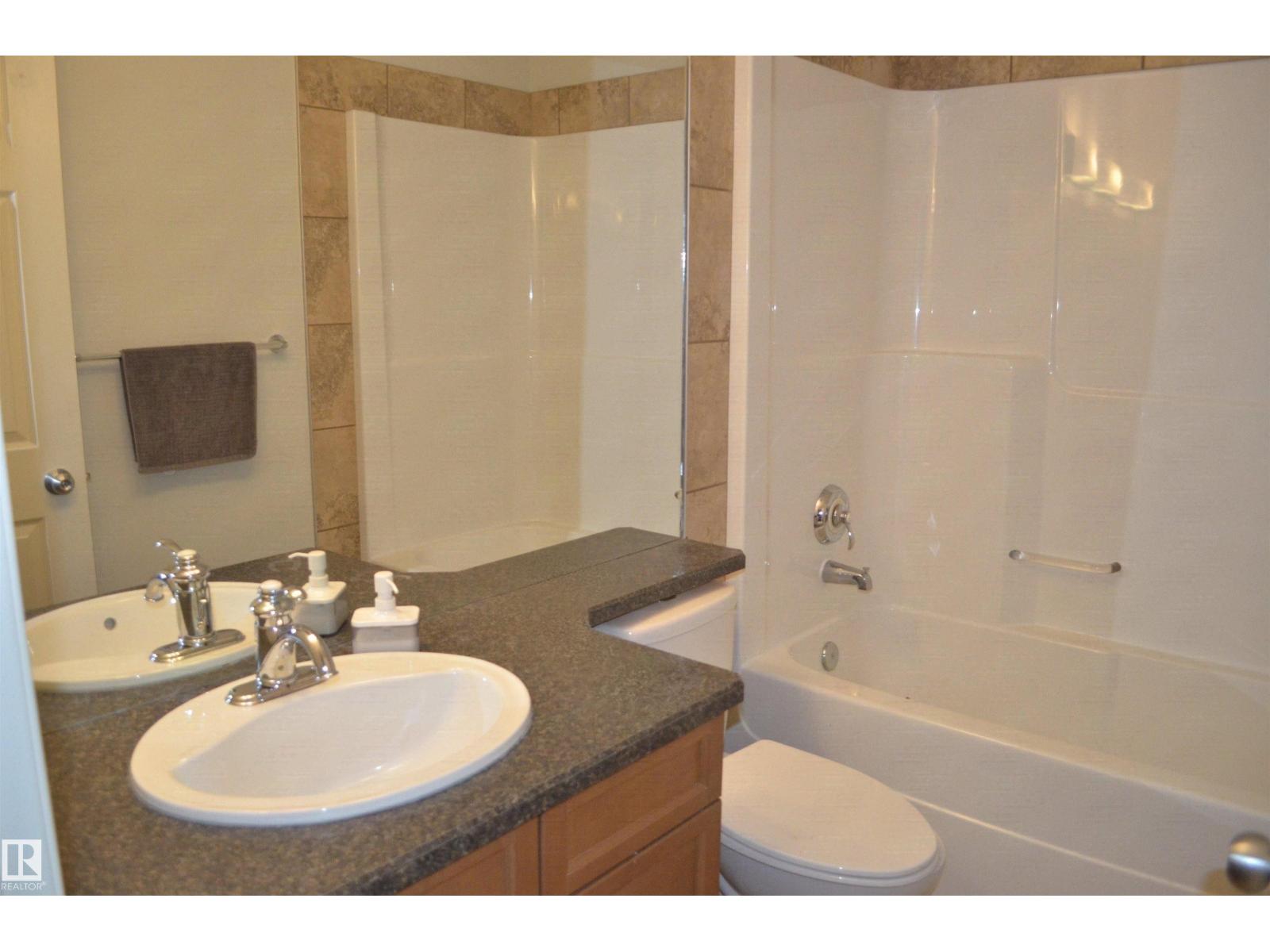 20032 46 Av Nw Property Photo 28