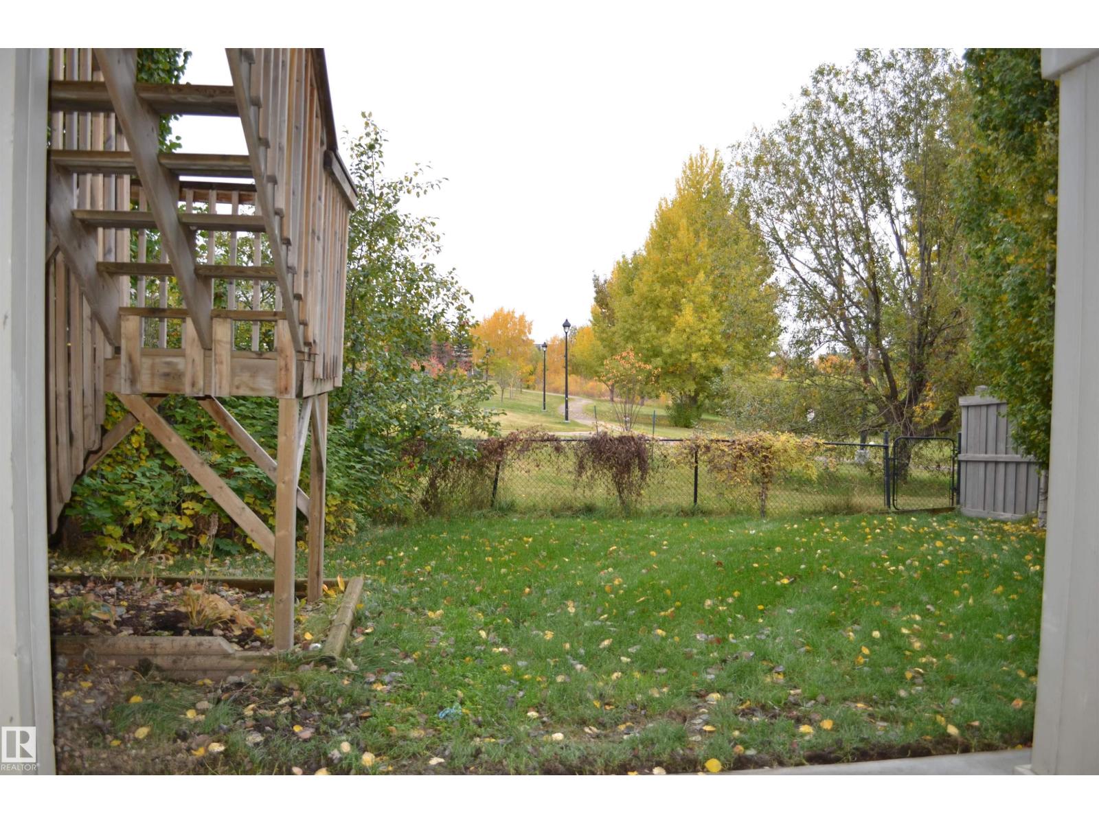 20032 46 Av Nw Property Photo 47