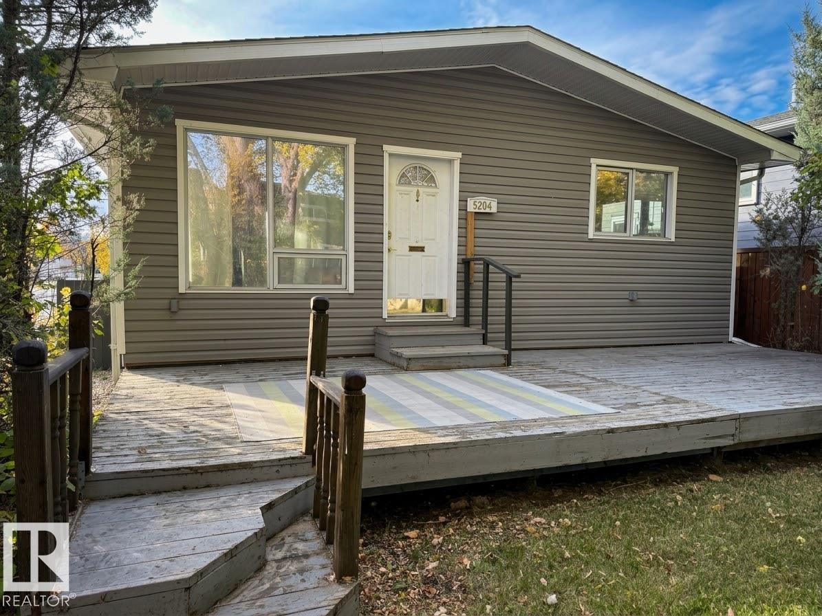 5204 112 AV NW Property Photo 1