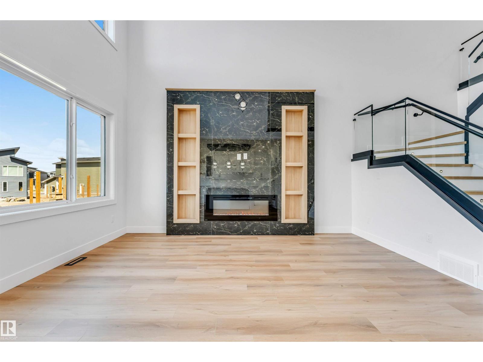 6250 19 St Property Photo 12