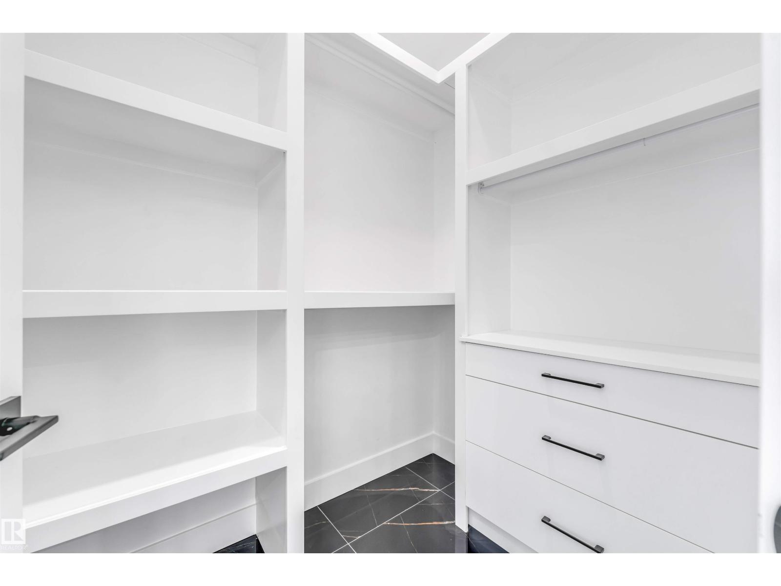 6250 19 St Property Photo 22