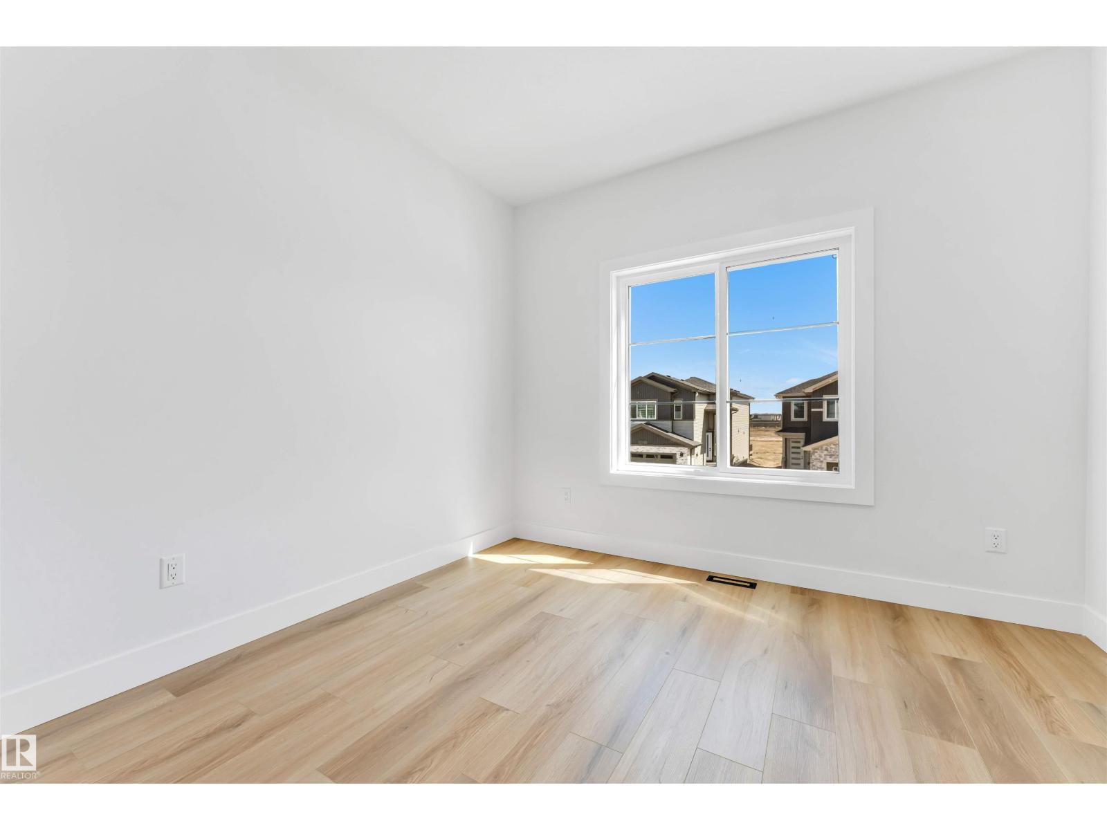 6250 19 St Property Photo 23