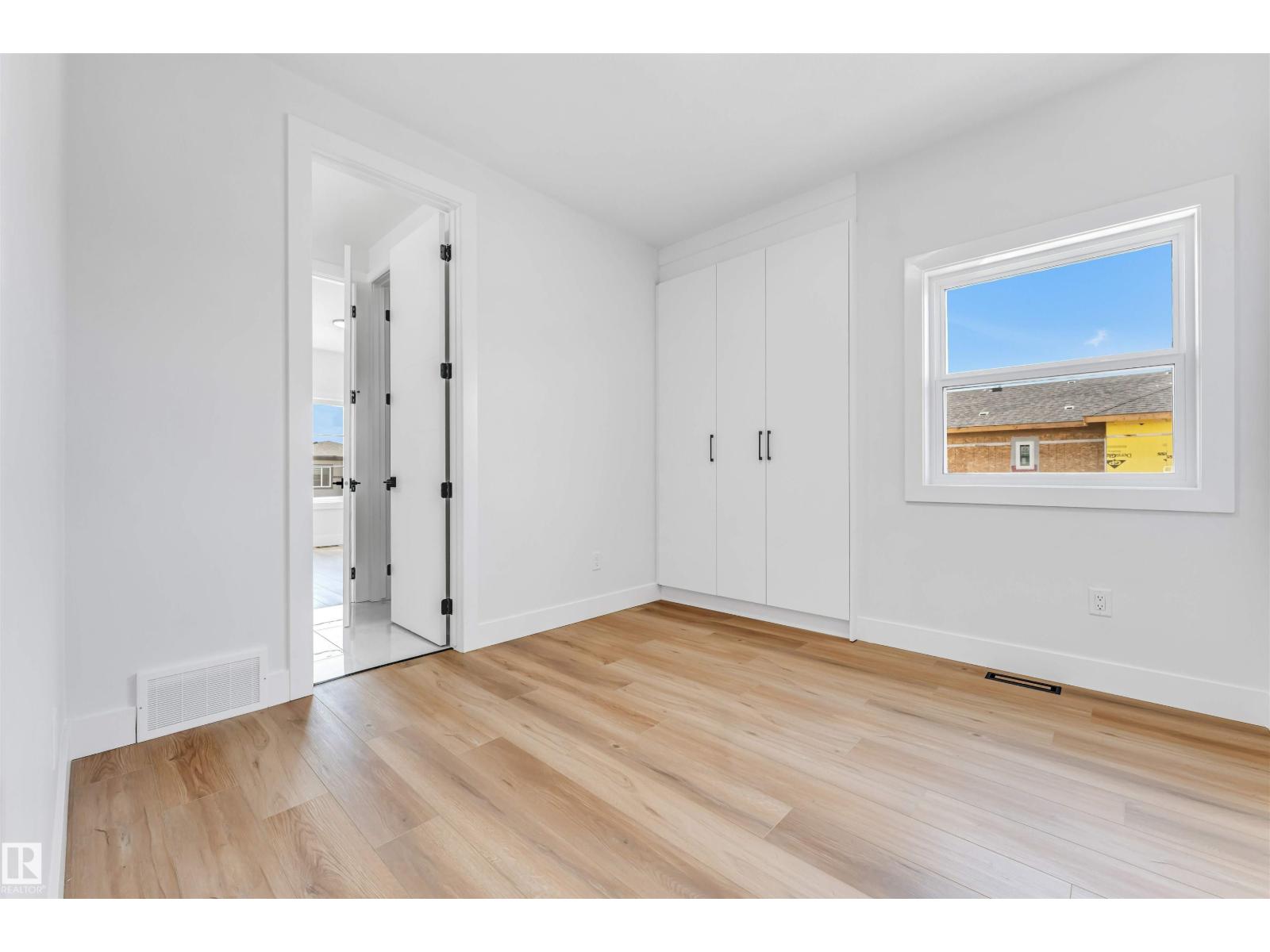 6250 19 St Property Photo 27