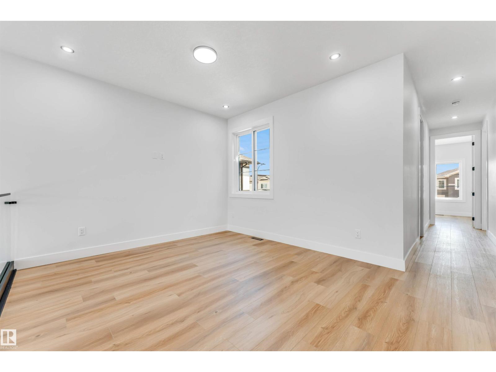 6250 19 St Property Photo 31