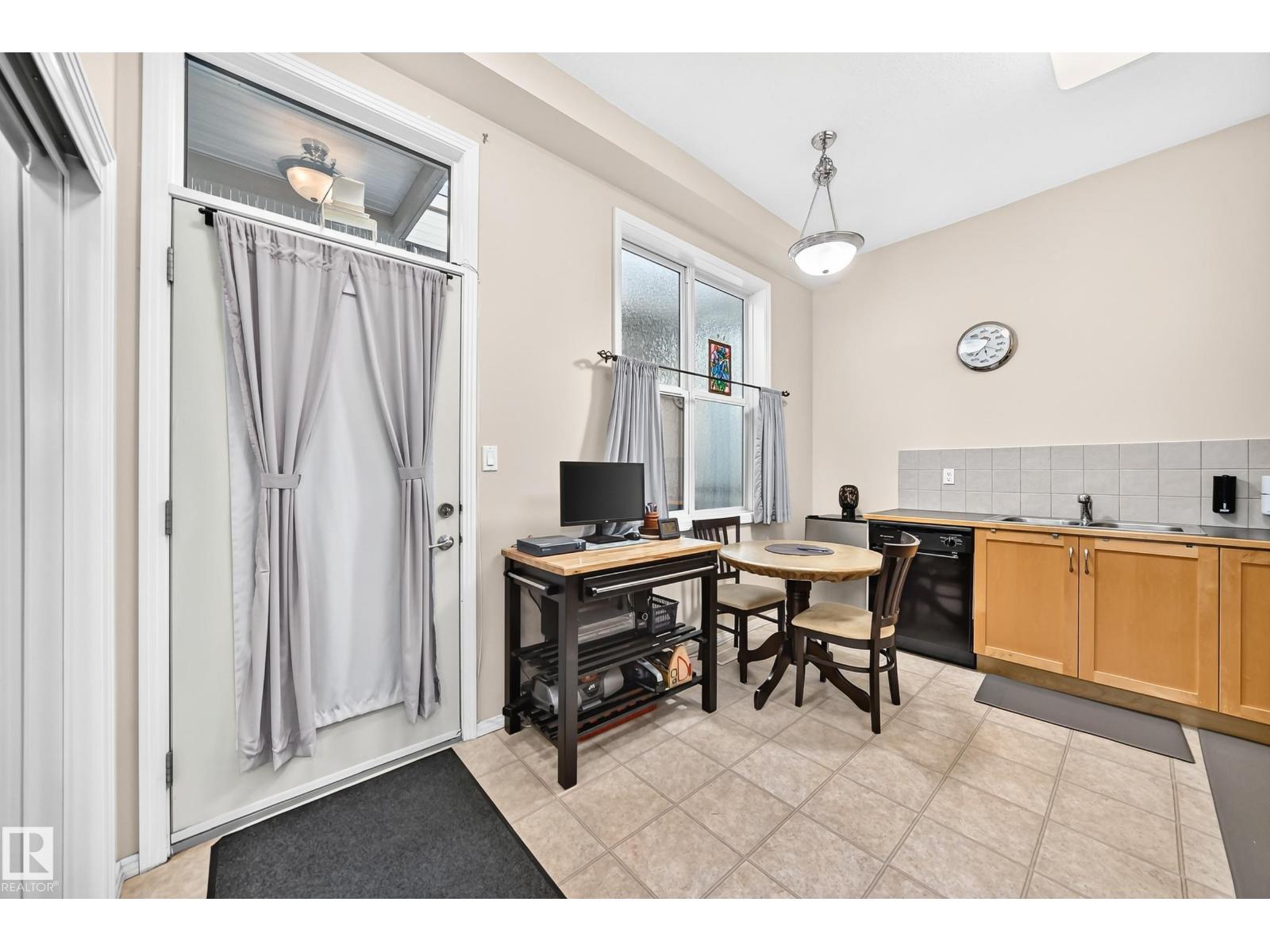 #432 10407 122 St Nw Property Photo 13