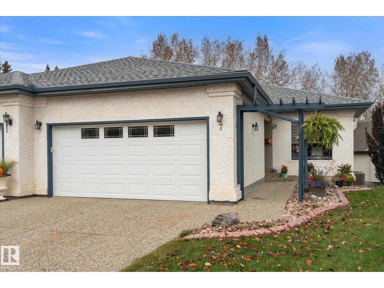 7 Linkside Pl Property Photo 1