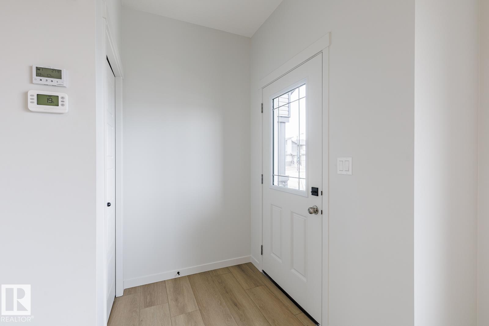 3601 40 Av Property Photo 2
