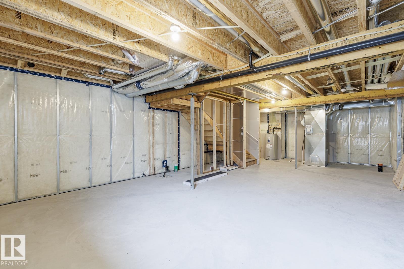 3601 40 Av Property Photo 25