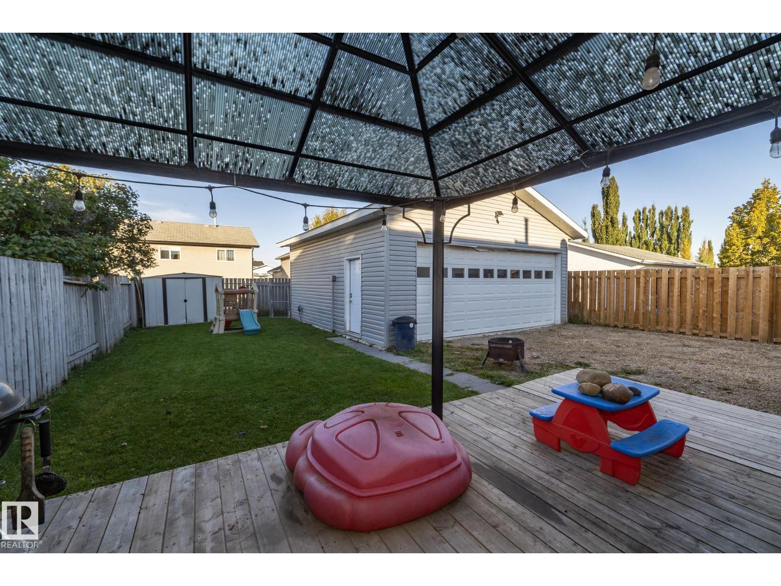 5026 52 St Property Photo 21