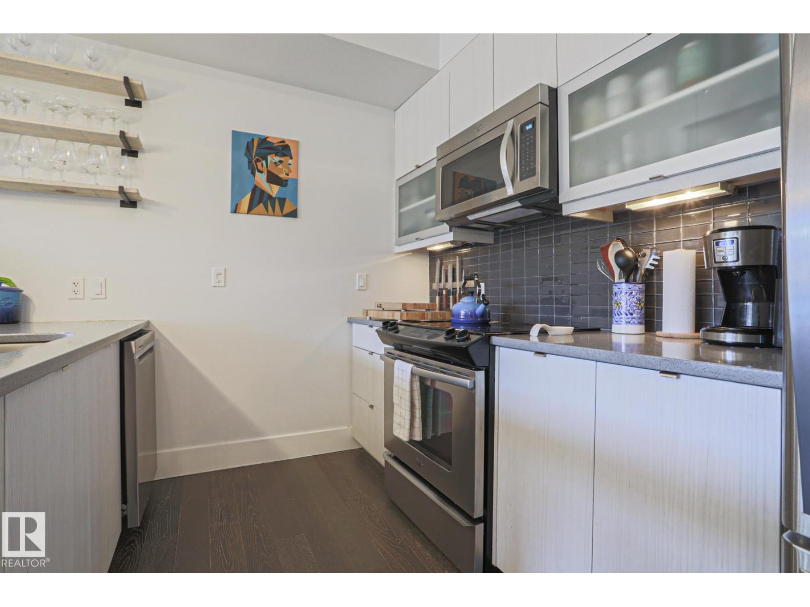 10030 83 Av Nw Property Photo 4
