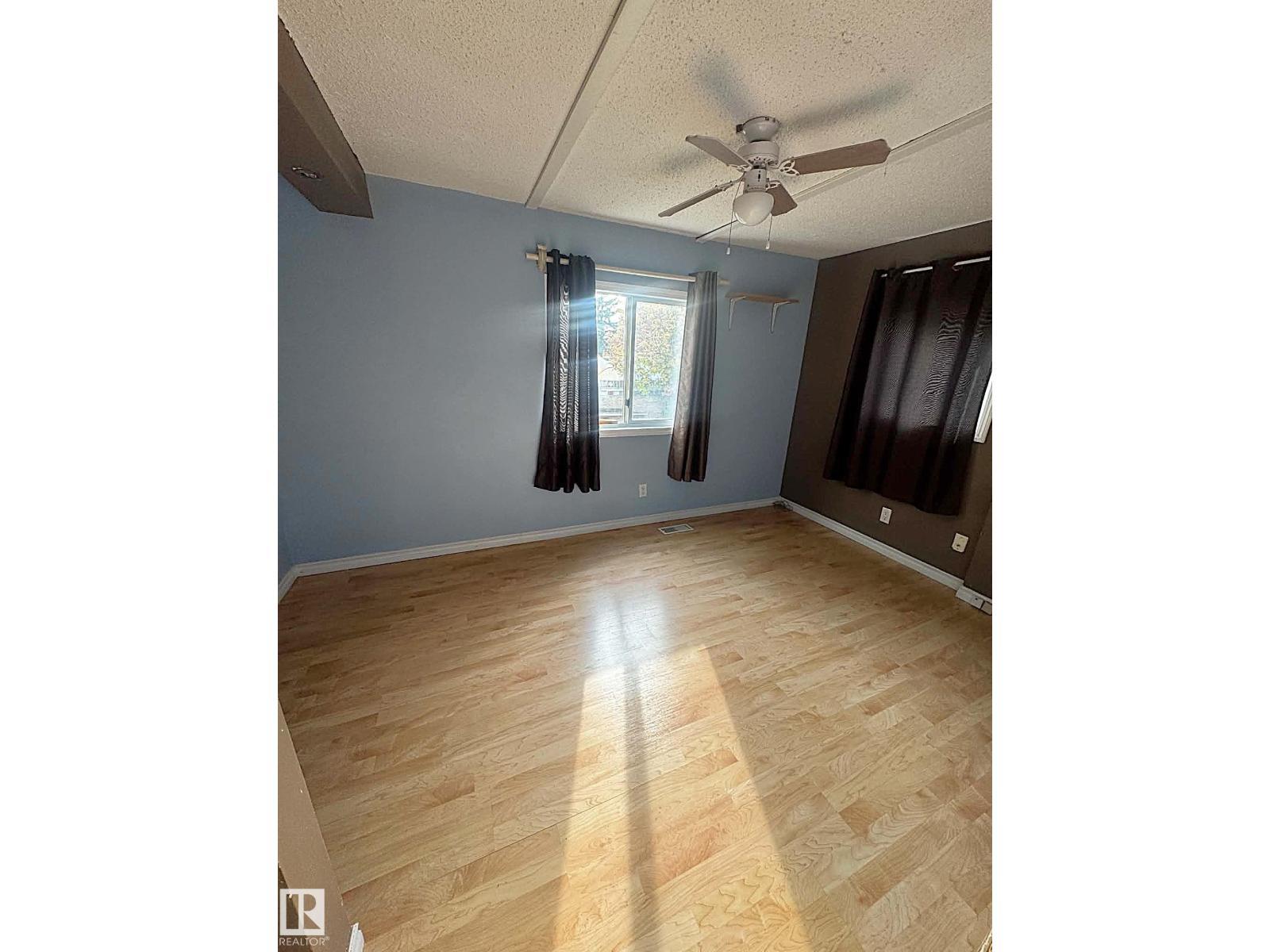 2415 West Oak Wy Nw Property Photo 2