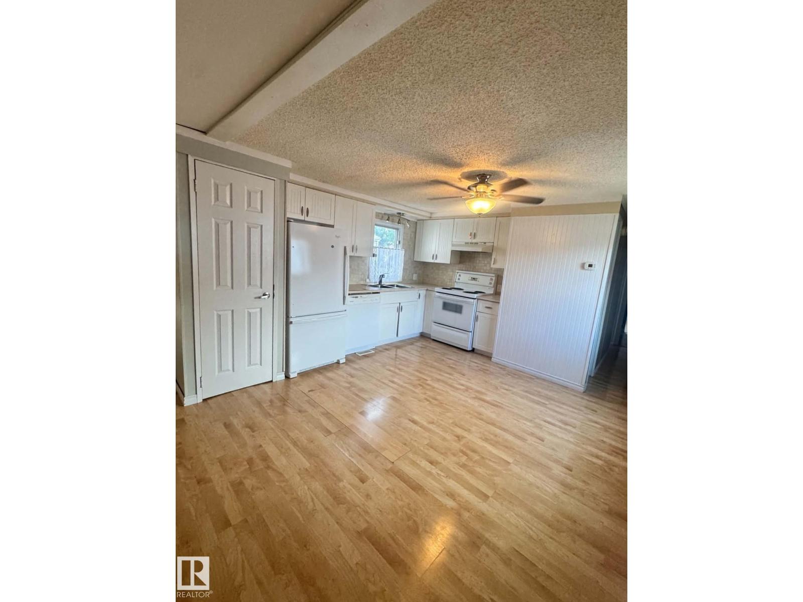 2415 West Oak Wy Nw Property Photo 3