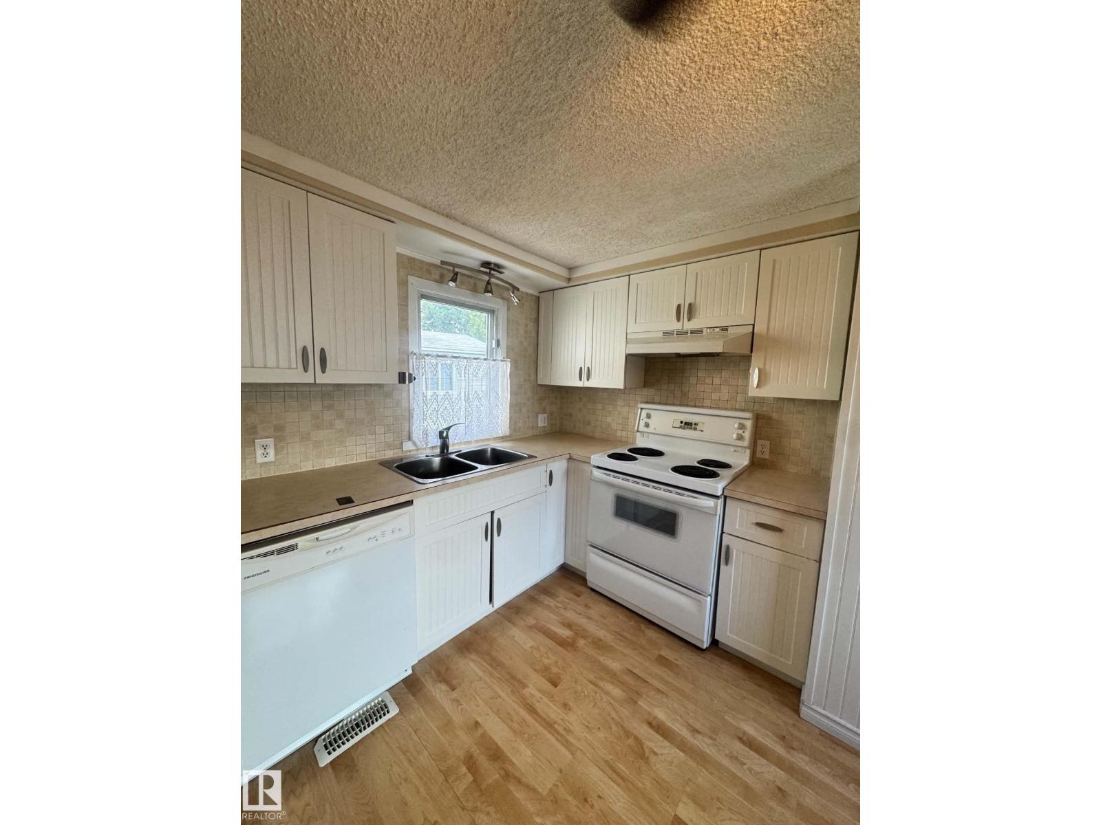2415 West Oak Wy Nw Property Photo 4