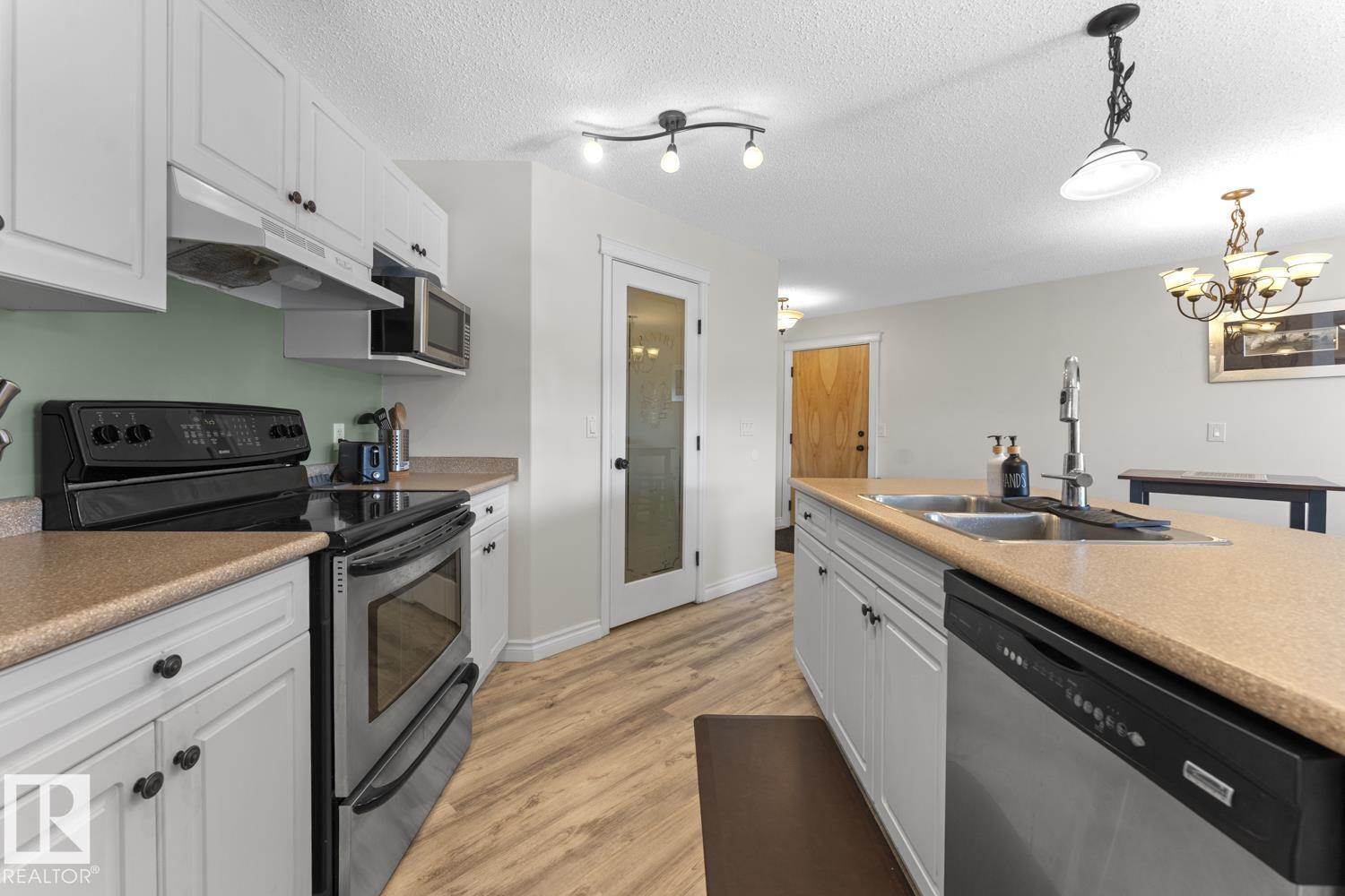 #2203 901 16 St Property Photo 8