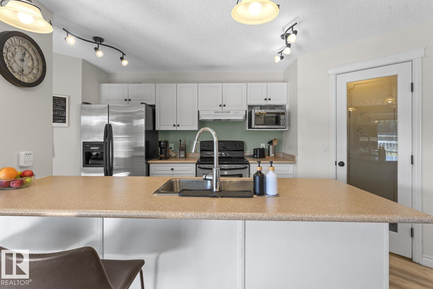 #2203 901 16 St Property Photo 9