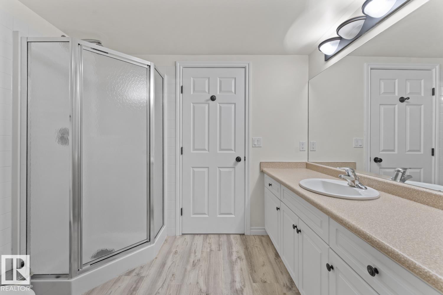 #2203 901 16 St Property Photo 15