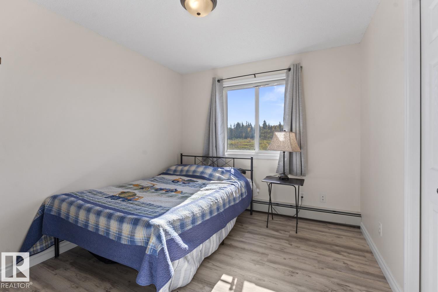 #2203 901 16 St Property Photo 18