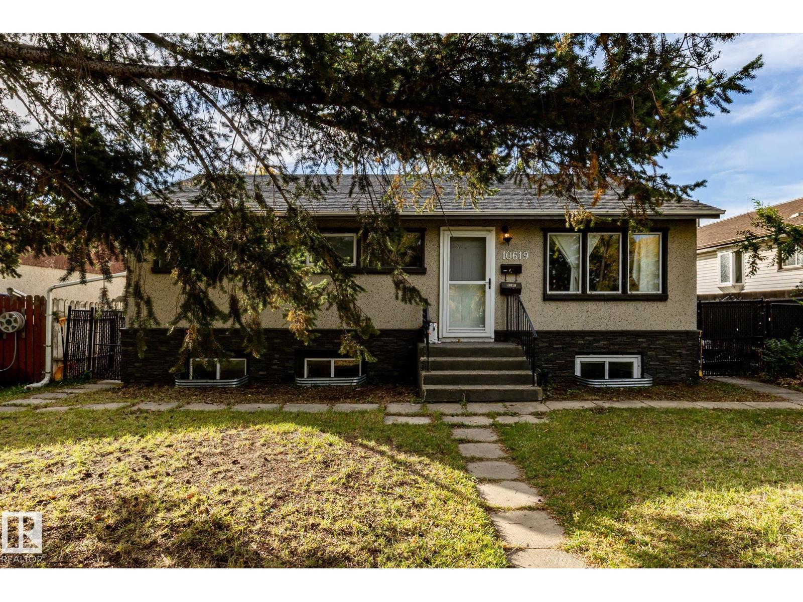 10619 129 Av Nw Property Photo 3