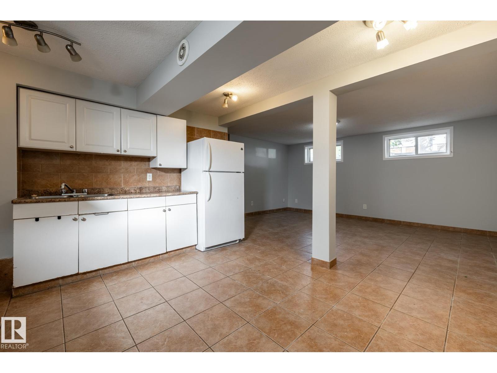 10619 129 Av Nw Property Photo 19