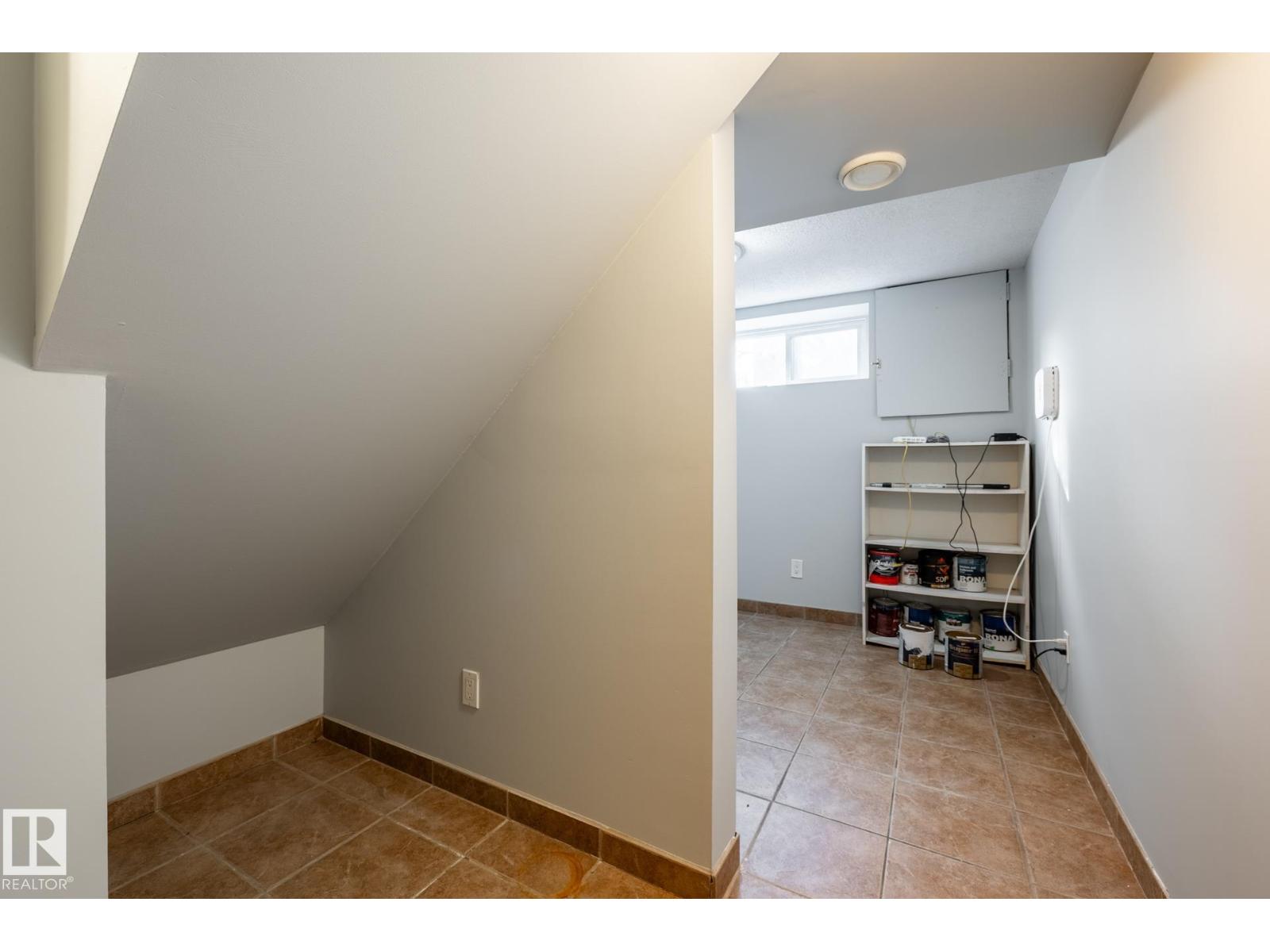 10619 129 Av Nw Property Photo 20
