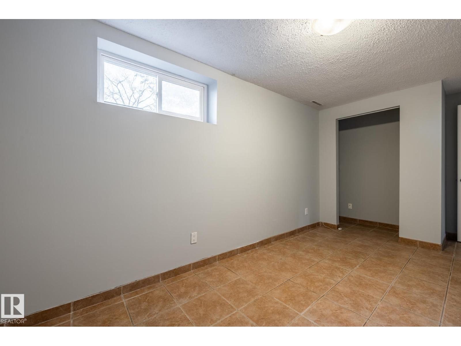 10619 129 Av Nw Property Photo 25