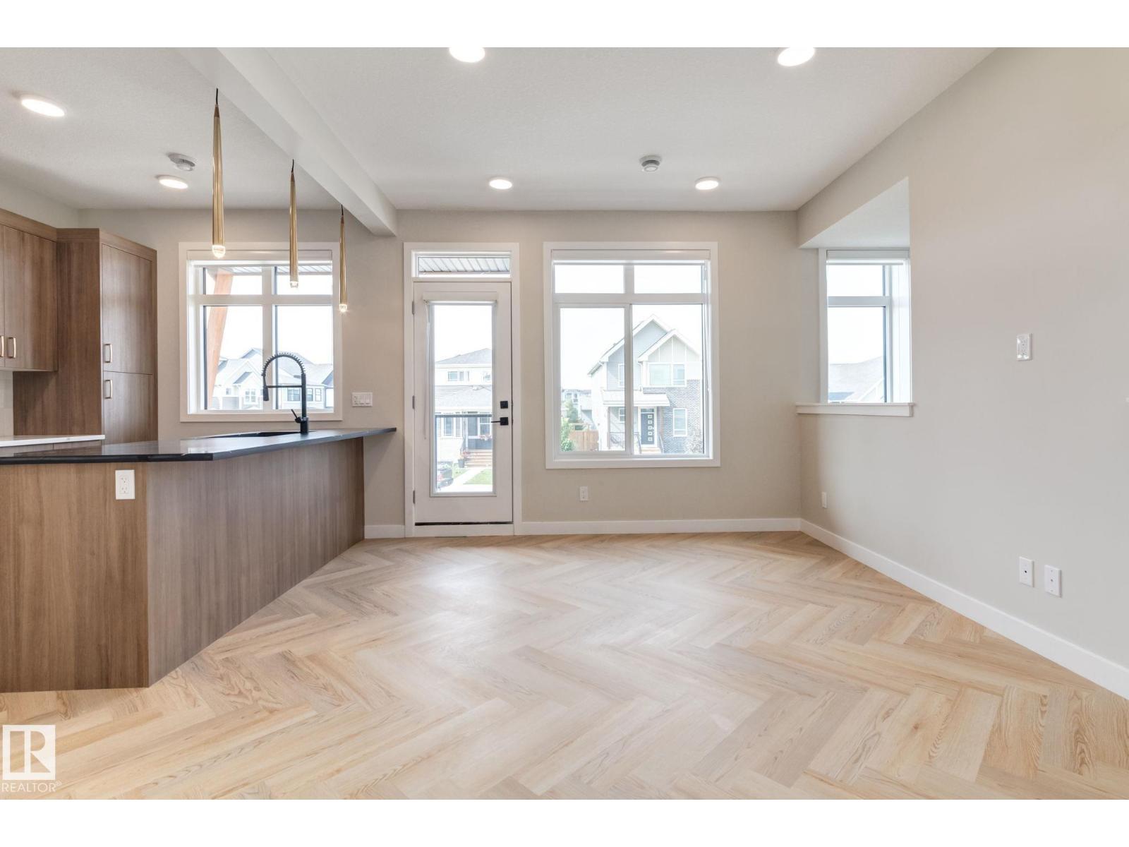 #11 16231 19 Av Sw Property Photo 5