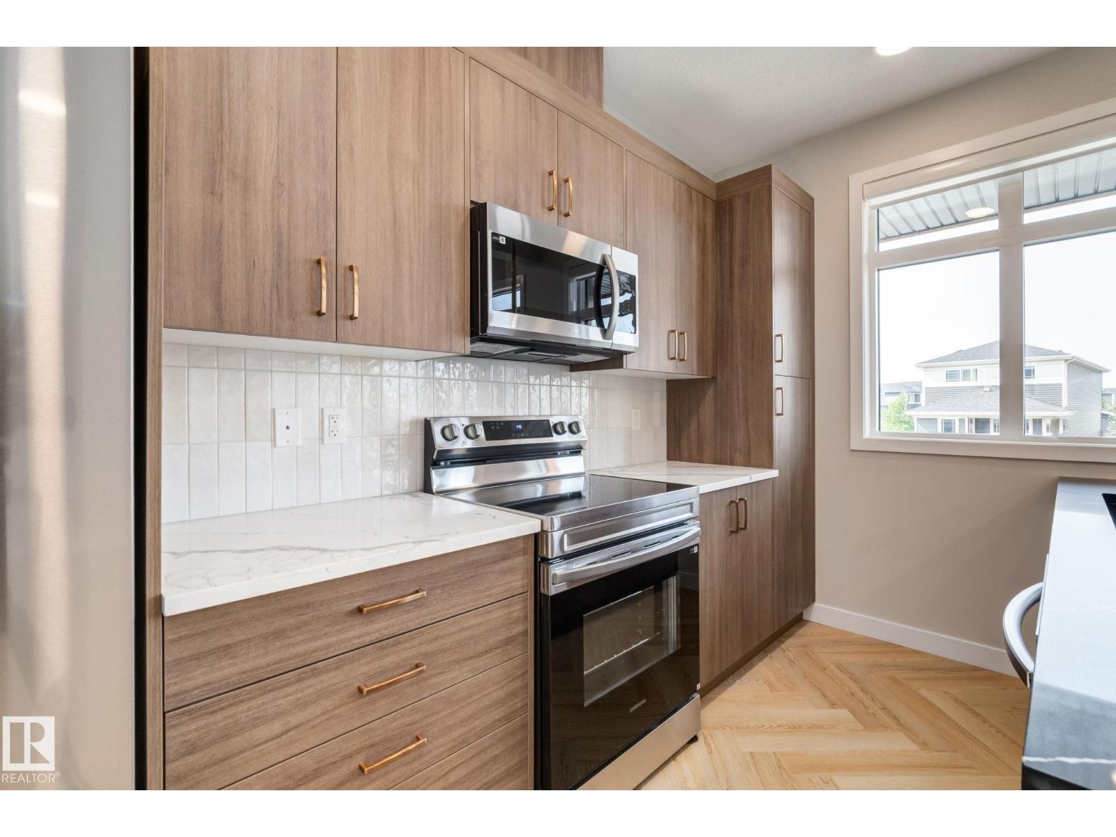 #11 16231 19 Av Sw Property Photo 8