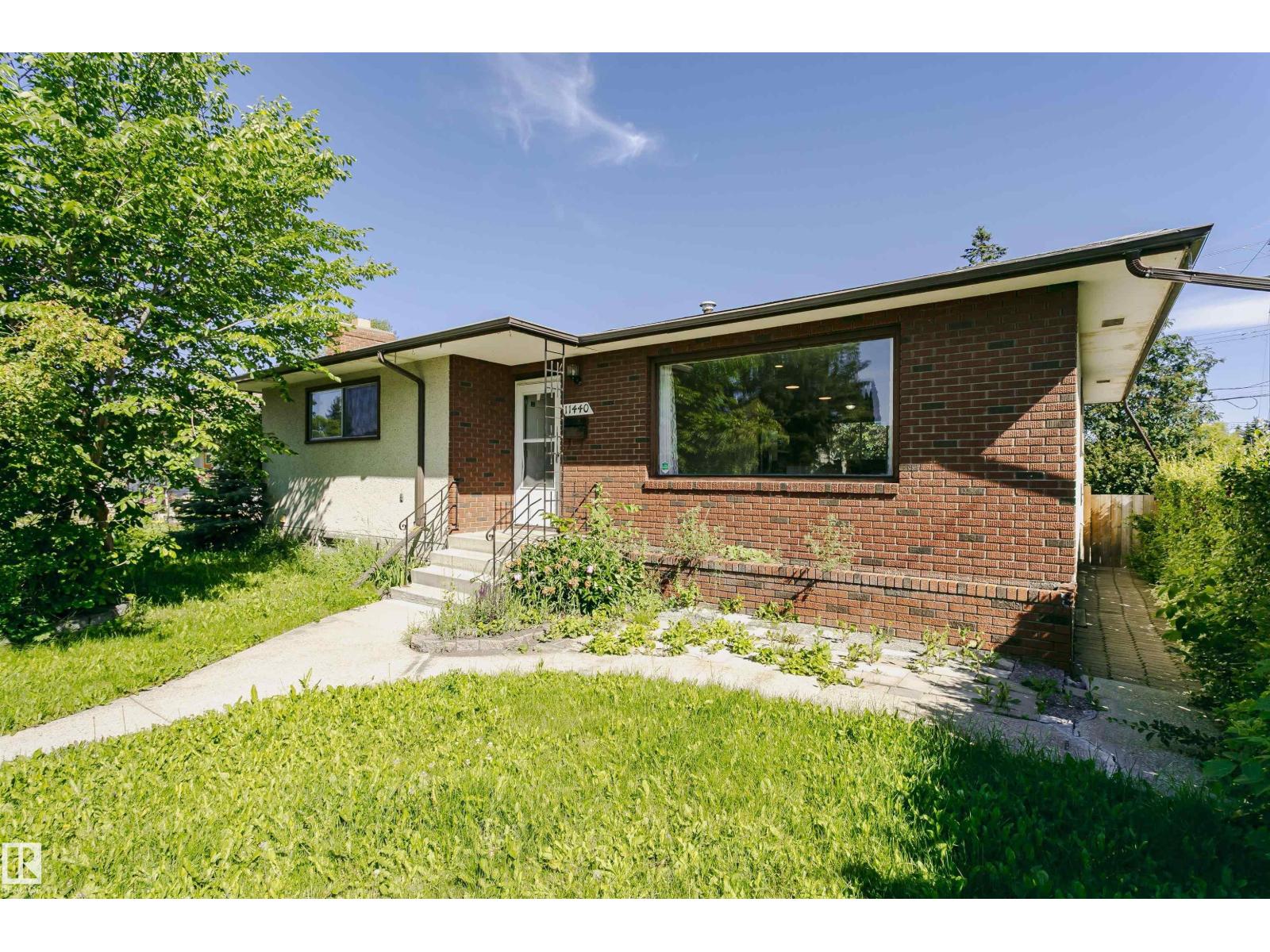11440 44A AV NW Property Photo 1