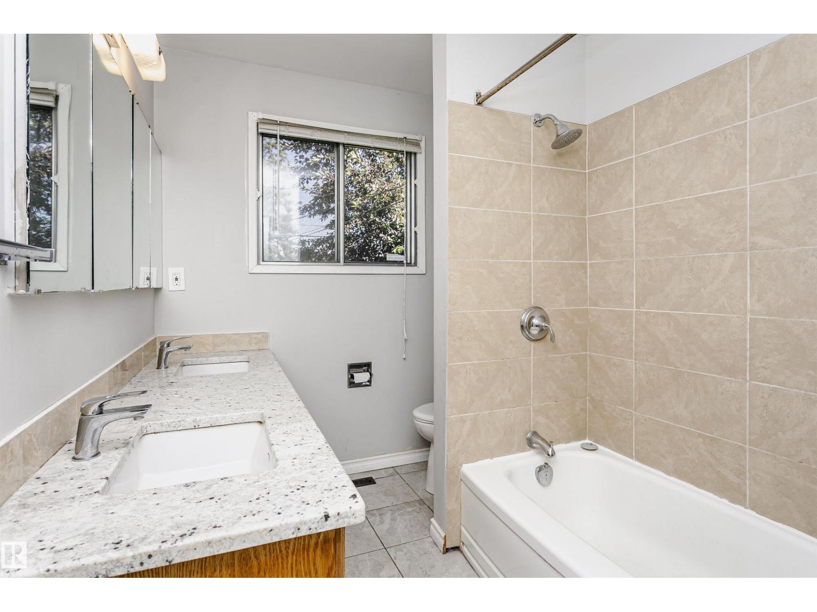 11440 44a Av Nw Property Photo 19