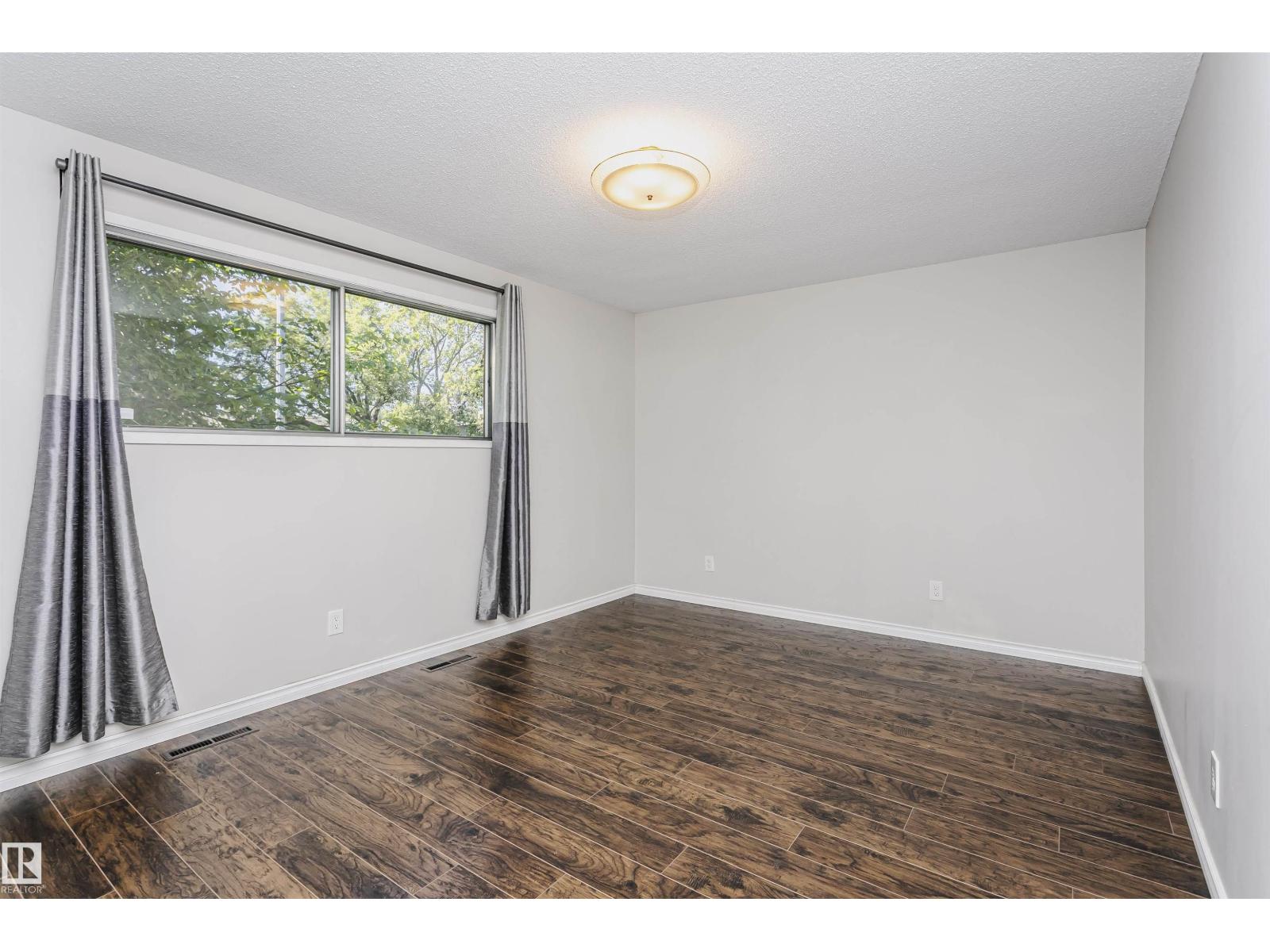 11440 44a Av Nw Property Photo 20