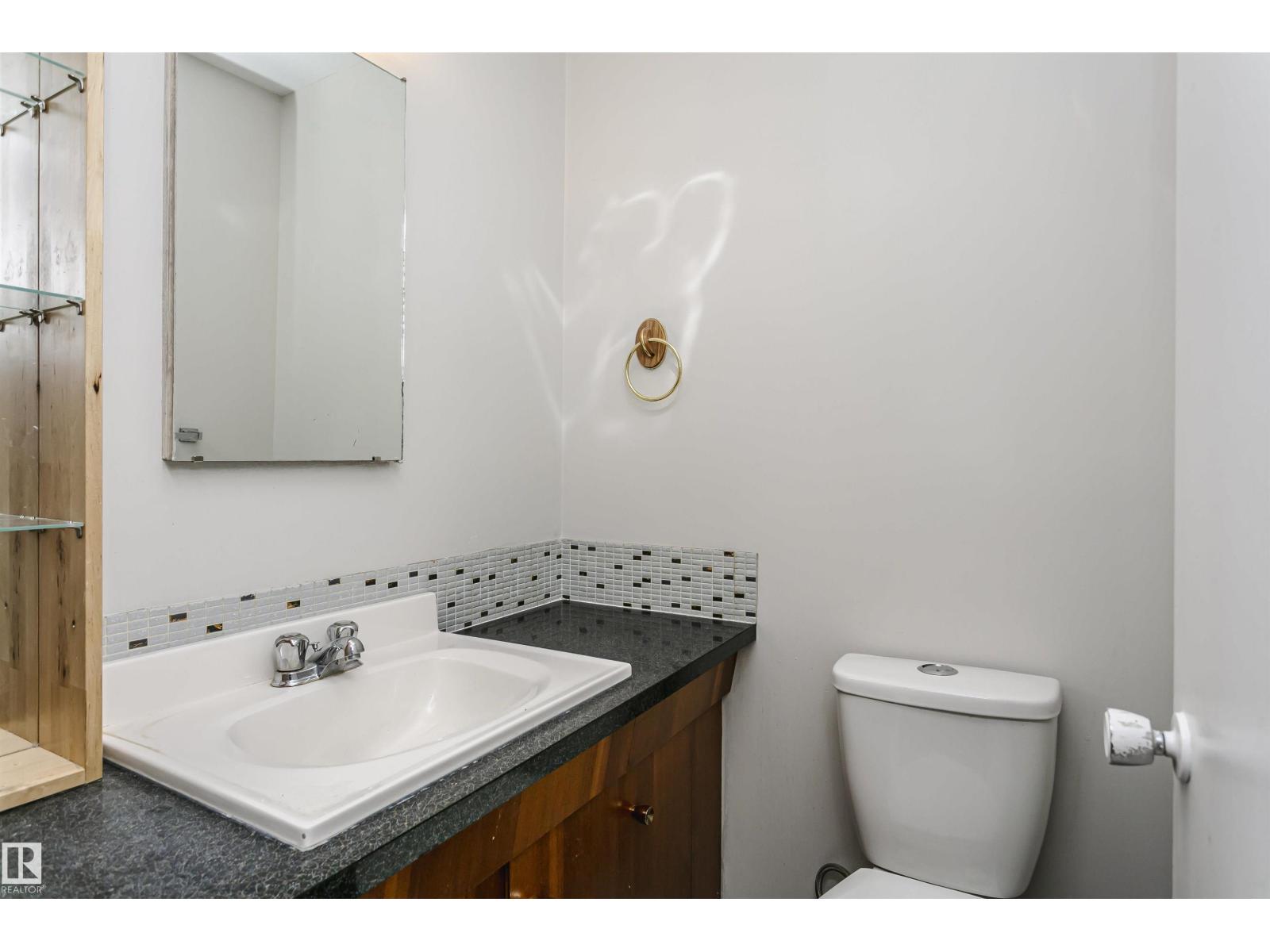 11440 44a Av Nw Property Photo 23
