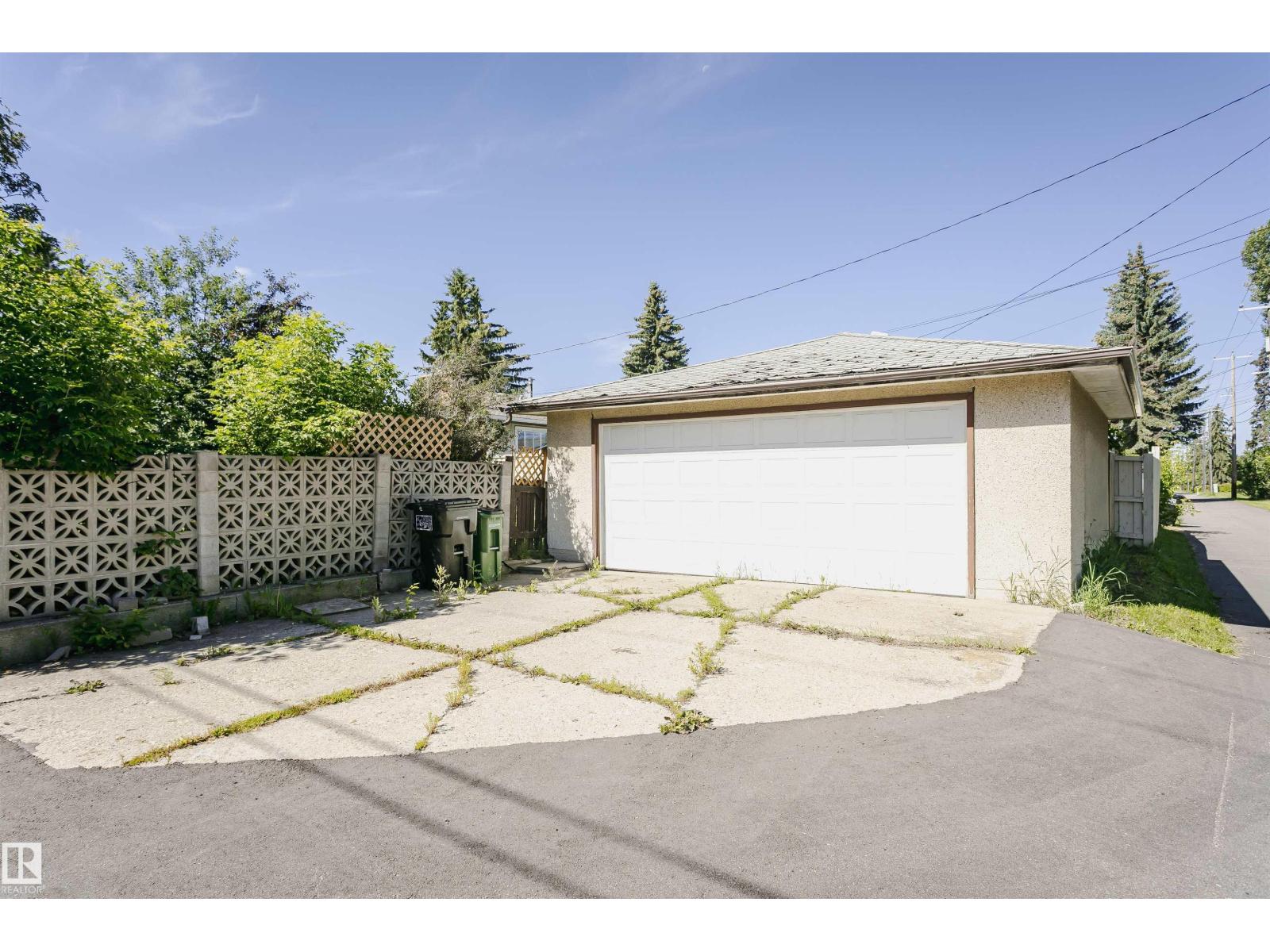11440 44a Av Nw Property Photo 38