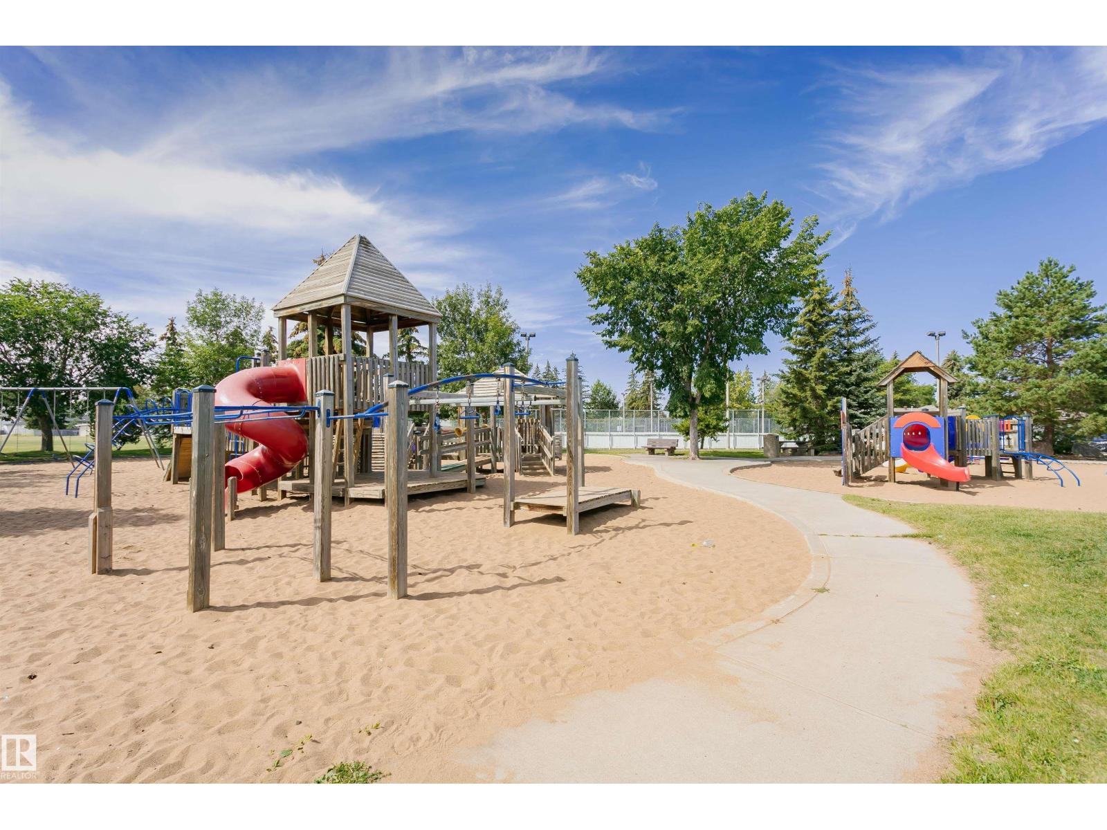 11440 44a Av Nw Property Photo 49