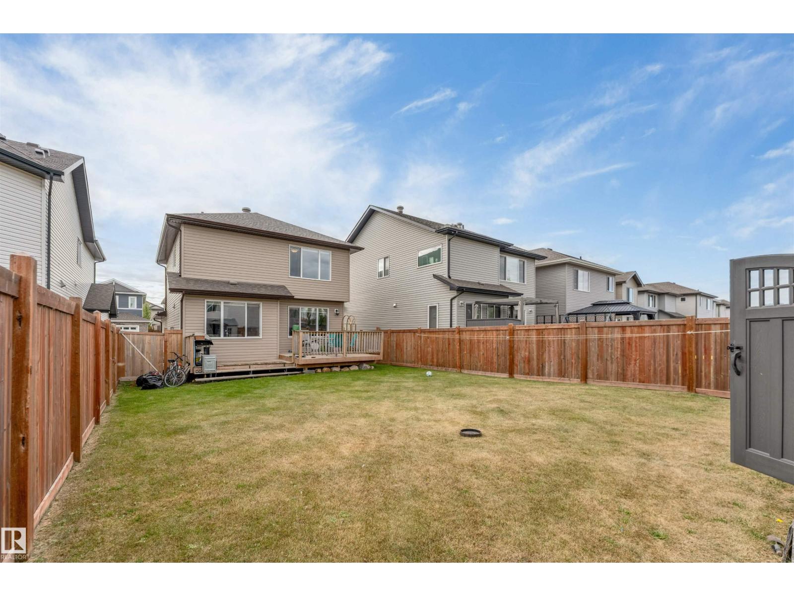 3304 13 Av Nw Property Photo 5