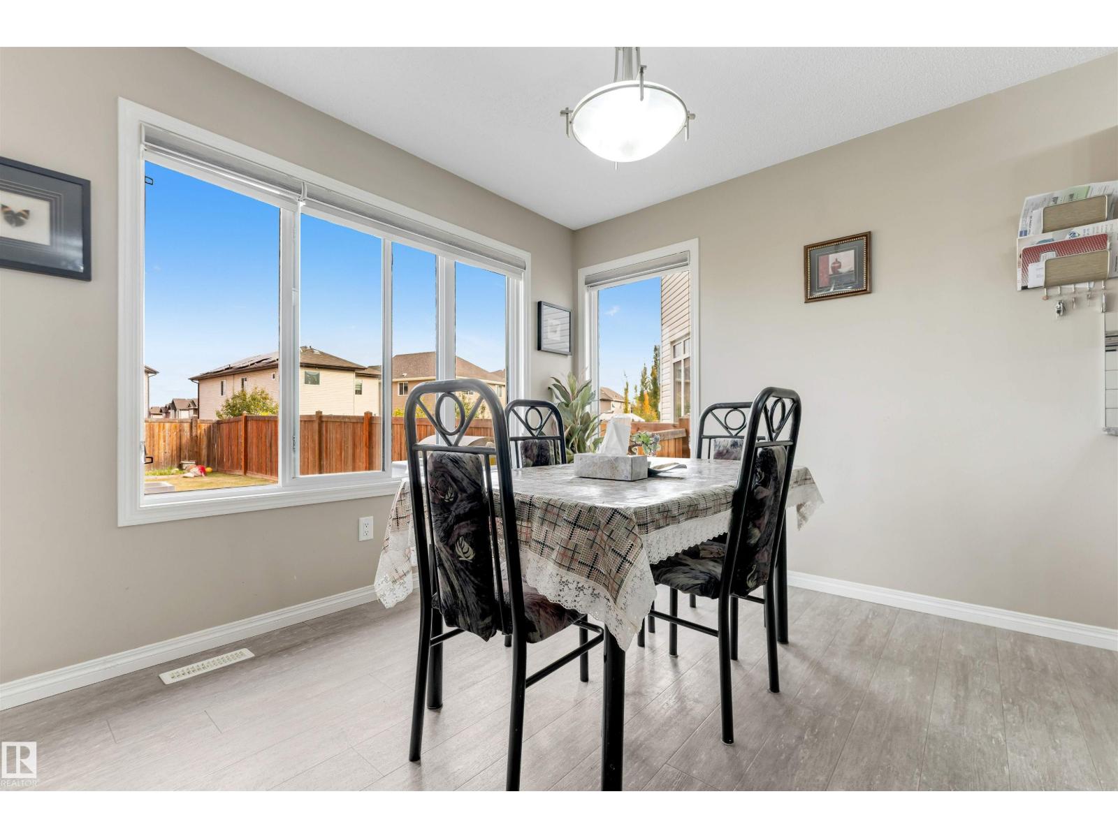 3304 13 Av Nw Property Photo 17