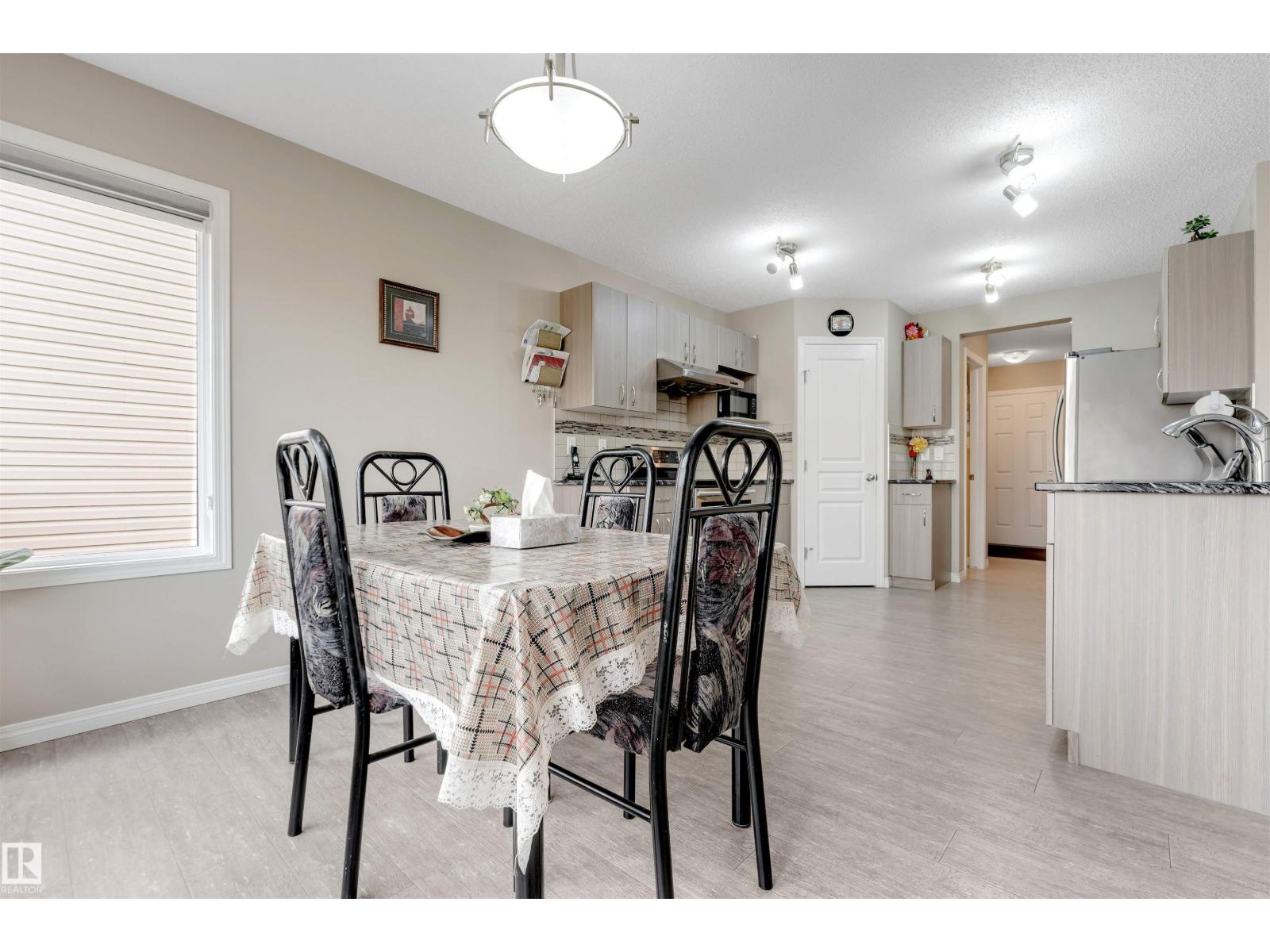 3304 13 Av Nw Property Photo 19