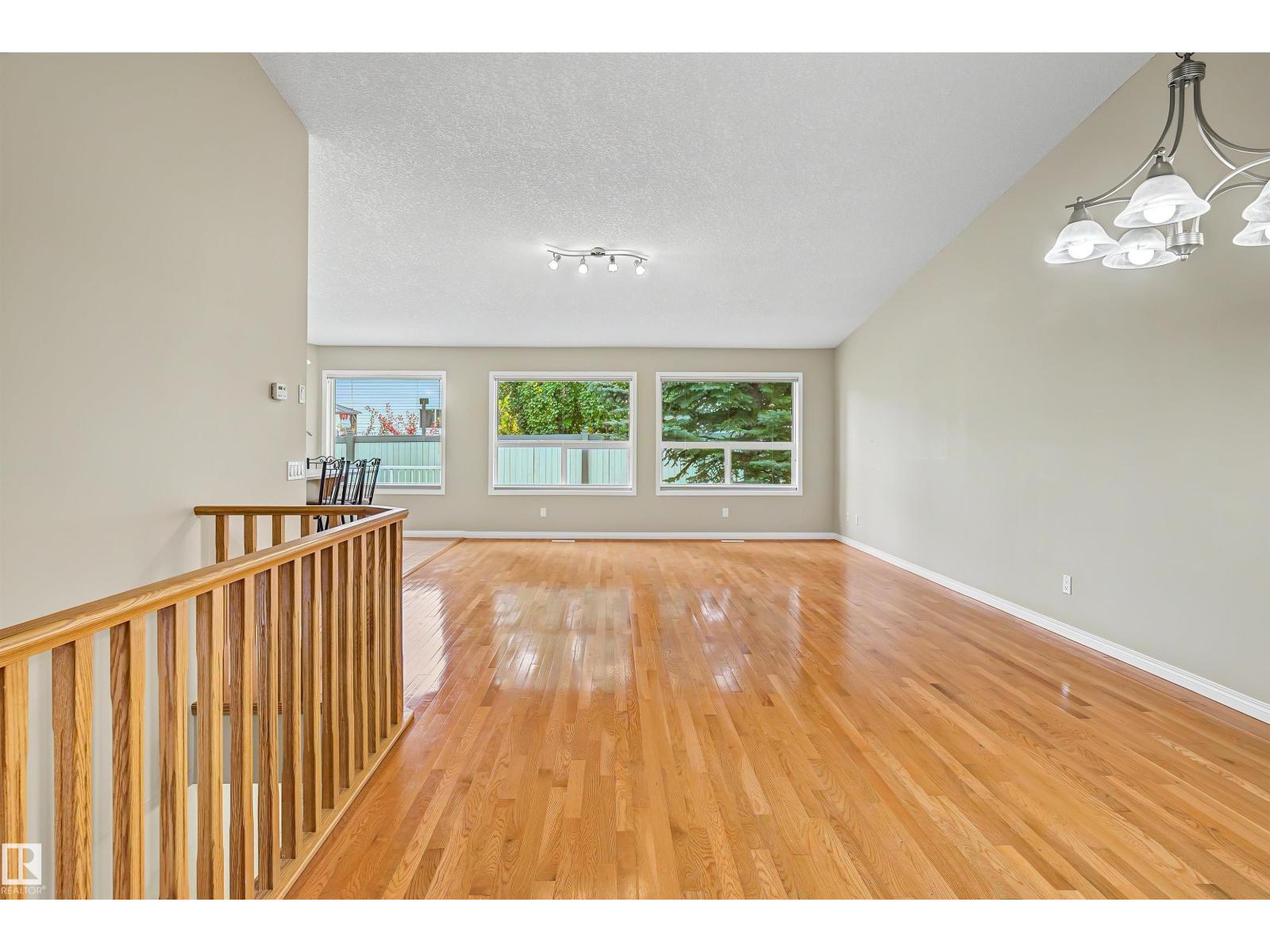 #6 2031 Brennan Cr Nw Property Photo 3