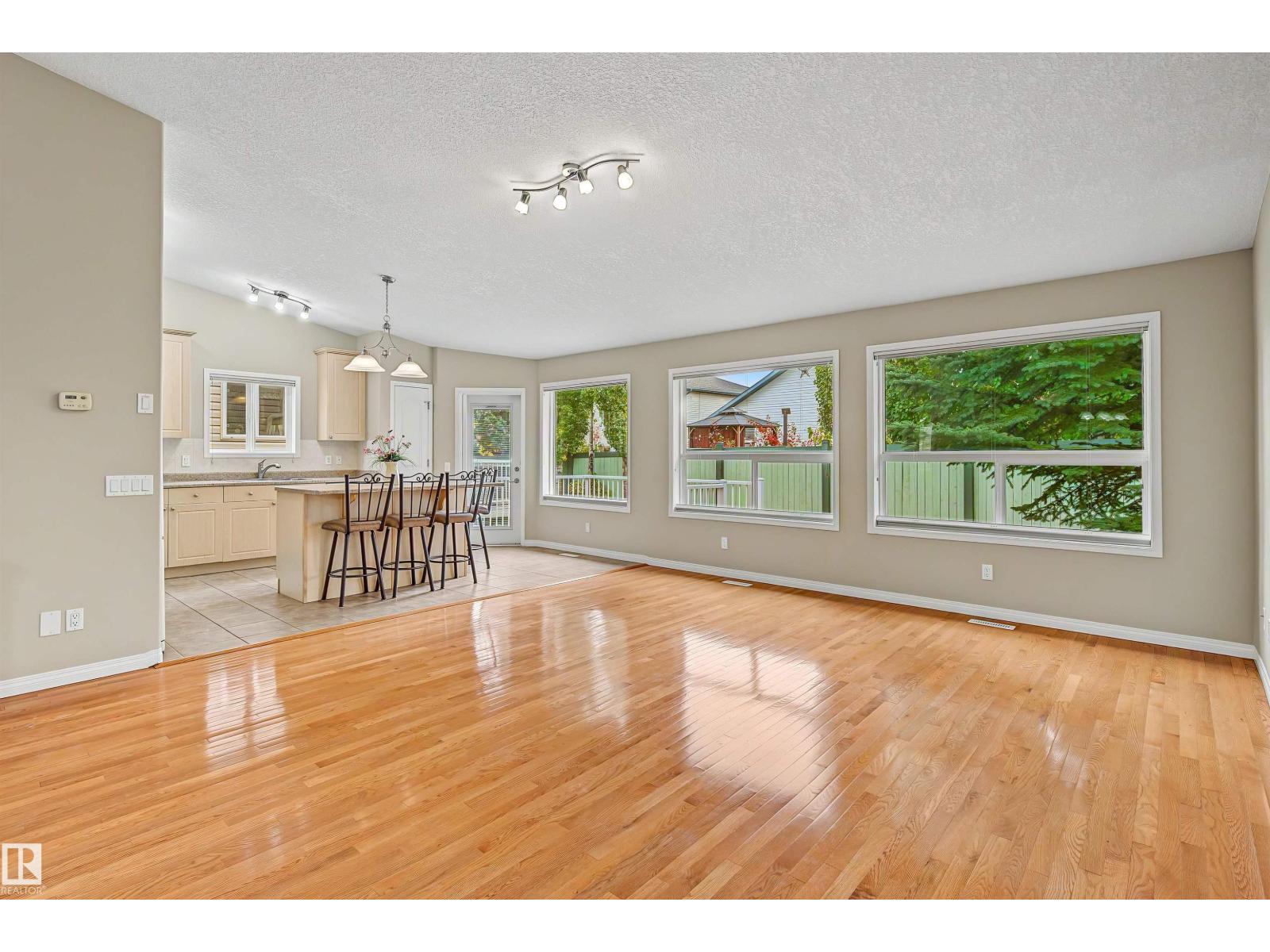 #6 2031 Brennan Cr Nw Property Photo 7