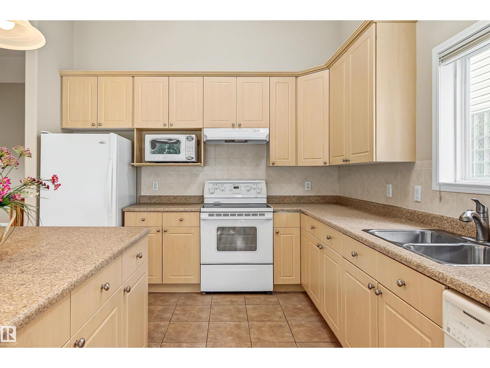 #6 2031 Brennan Cr Nw Property Photo 13