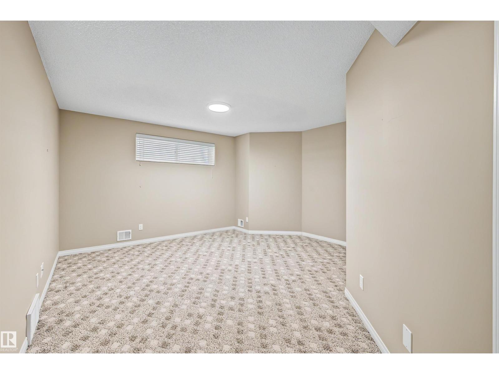 #6 2031 Brennan Cr Nw Property Photo 25