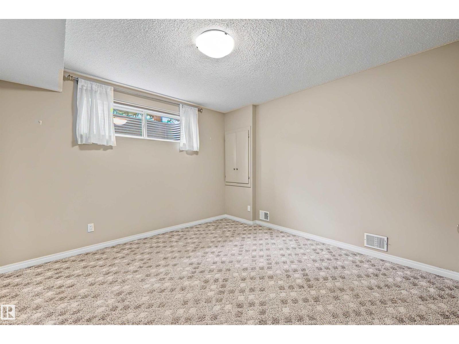 #6 2031 Brennan Cr Nw Property Photo 28