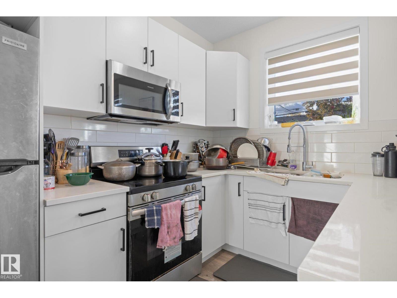 8009 120 Av Nw Property Photo 11